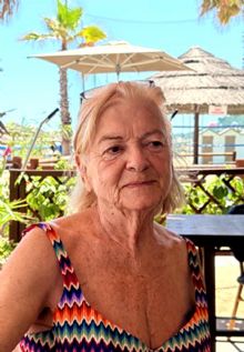 Necrologio di Daniela Angeloni. Il funerale avra luogo sabato 18 luglio alle ore 10,00 nella Chiesa di Cristo Risorto.